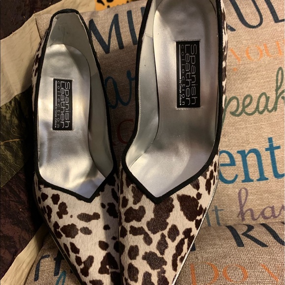 COPY - Pumps - Picture 1 of 7